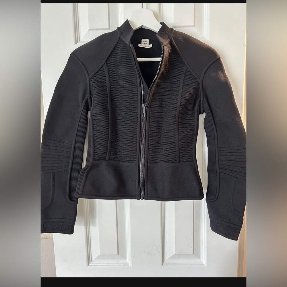 Black Hermes Top